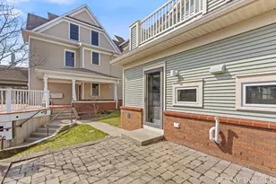 810 Livingston Ave NE, Grand Rapids, MI 49503 - Photo 39