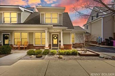810 Livingston Avenue NE, Grand Rapids, MI 49503 - Photo 1