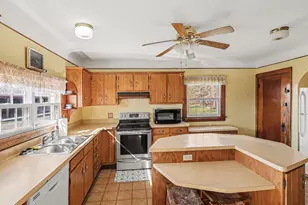 5284 E Territorial Rd, Pleasant Lake, MI 49272 - Photo 5