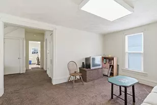 811 Oakland Dr, Kalamazoo, MI 49008 - Photo 7