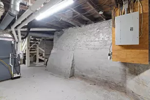 811 Oakland Dr, Kalamazoo, MI 49008 - Photo 23