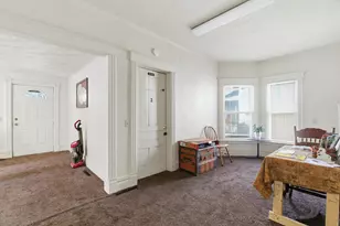 811 Oakland Dr, Kalamazoo, MI 49008 - Photo 11