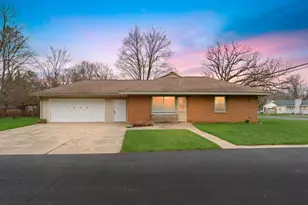 1606 E G Ave, Kalamazoo, MI 49004 - Photo 1