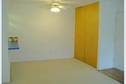 2319 Packard Street #B106, Ann Arbor, MI 48104 - Photo 5