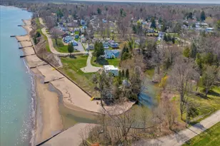 7226 Lakeview Dr, Lexington, MI 48450 - Photo 45