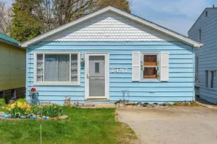 7226 Lakeview Dr, Lexington, MI 48450 - Photo 9