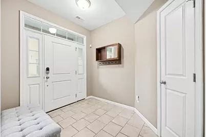 2733 S Spurway Drive, Ann Arbor, MI 48105 - Photo 3