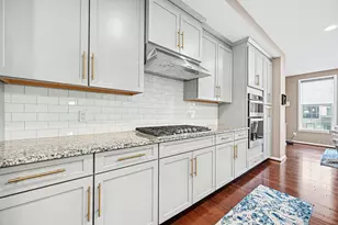 2733 S Spurway Dr, Ann Arbor, MI 48105 - Photo 7