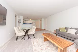 1322 Heatherwood Ln, Ann Arbor, MI 48108 - Photo 11