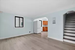 24432 Kensington St, Taylor, MI 48180 - Photo 7