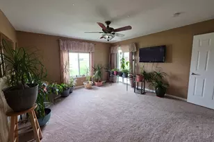 31637 Beaver Cir, New Boston, MI 48164 - Photo 9