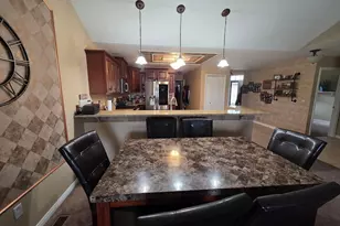 31637 Beaver Cir, New Boston, MI 48164 - Photo 9