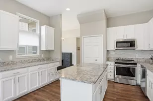 1380 Timmins Dr, Ann Arbor, MI 48103 - Photo 11