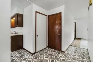 5381 Thayer Ave, Kalamazoo, MI 49004 - Photo 5