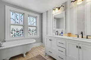 421 E Clinton St, Howell, MI 48843 - Photo 17