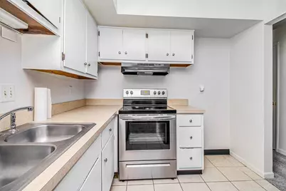 742 W Kilgore Road #108, Kalamazoo, MI 49008 - Photo 15