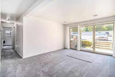 742 W Kilgore Road #108, Kalamazoo, MI 49008 - Photo 11