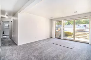 742 W Kilgore Rd, Kalamazoo, MI 49008 - Photo 11