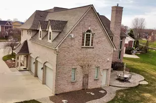 49166 Dominion Ct, Canton, MI 48187 - Photo 3