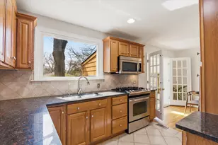 2437 Burns Ave, Ypsilanti, MI 48197 - Photo 11