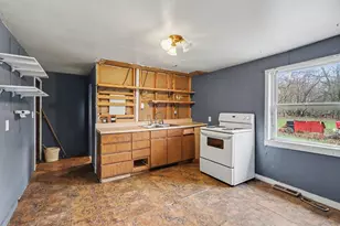 124 Eastern Ave, Allegan, MI 49010 - Photo 11