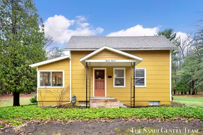 1111 2nd Street, Pentwater, MI 49449 - Photo 5