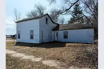 115 E 4th Street, Evart, MI 49631 - Photo 3