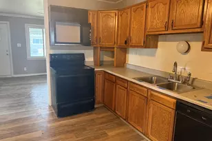 26700 Grandmont St, Roseville, MI 48066 - Photo 13