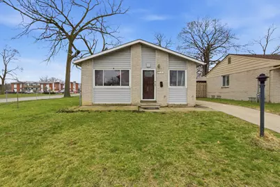 170 Beyne Street, Mount Clemens, MI 48043 - Photo 1