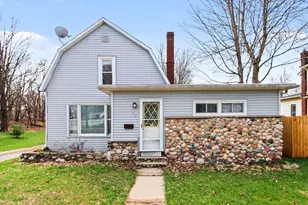 607 Mechanic St, Three Rivers, MI 49093 - Photo 1