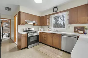 2889 Parkridge Dr, Ann Arbor, MI 48103 - Photo 11