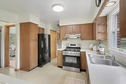 2889 Parkridge Drive, Ann Arbor, MI 48103 - Photo 13