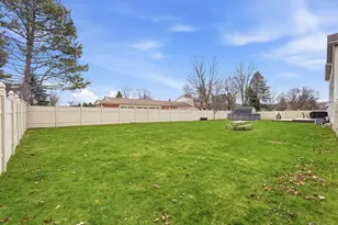 1223 Lori Ln, Fenton, MI 48430 - Photo 27