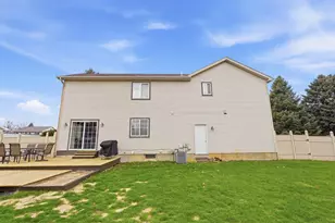 1223 Lori Ln, Fenton, MI 48430 - Photo 29