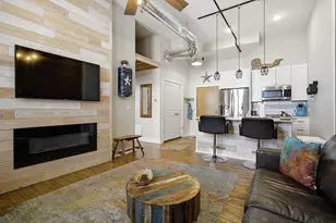 460 Broadway St, South Haven, MI 49090 - Photo 7