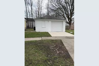 20202 Washtenaw Street, Harper Woods, MI 48225 - Photo 3