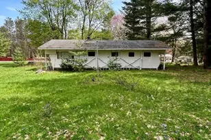 10624 W 22 1/2 Rd, Mesick, MI 49668 - Photo 5