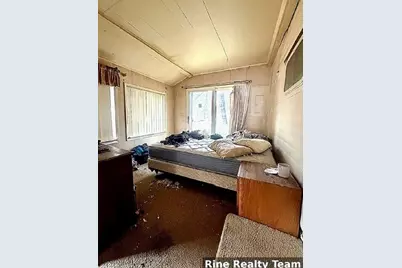 10624 W 22 1/2 Road, Mesick, MI 49668 - Photo 13