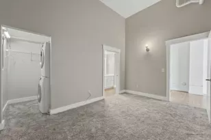 600 Broadway Ave NW, Grand Rapids, MI 49504 - Photo 11