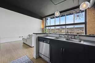 600 Broadway Ave NW, Grand Rapids, MI 49504 - Photo 9