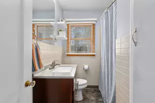 924 W Orange St, Greenville, MI 48838 - Photo 11