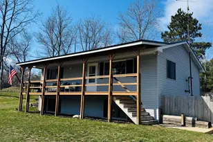 305 Monroe Ave, Big Rapids, MI 49307 - Photo 3