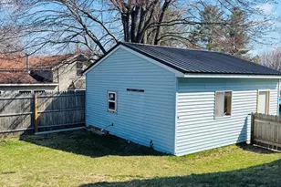 305 Monroe Ave, Big Rapids, MI 49307 - Photo 25