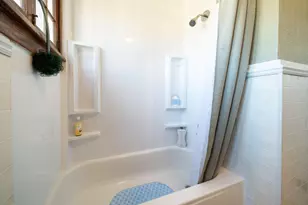 310 S Cross St, Greenville, MI 48838 - Photo 27