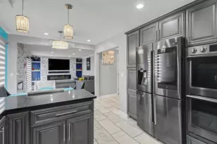 17265 Bonstelle Ave, Southfield, MI 48075 - Photo 9