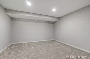 8955 N Clearwater Dr, Zeeland, MI 49464 - Photo 29