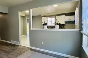 16599 Lenore Ave, Detroit, MI 48219 - Photo 5