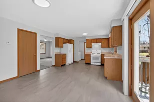 5452 Oakpoint Rd, Jackson, MI 49201 - Photo 13