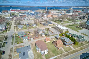 382 W Muskegon Ave, Muskegon, MI 49440 - Photo 93