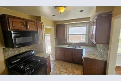 21345 Newcastle Road, Harper Woods, MI 48225 - Photo 7